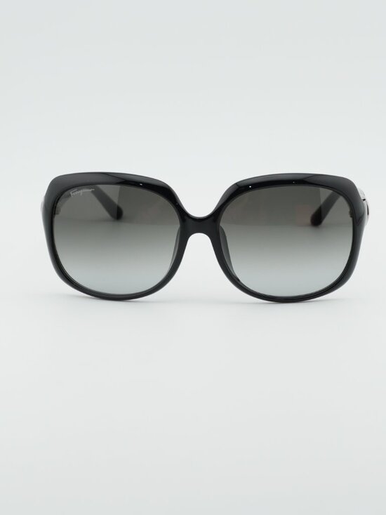 Salvatore Ferragamo SF739SA 001 Sunglasses Black Round Frame, Grey Lenses main image 11